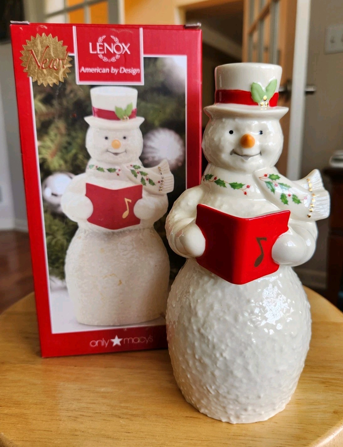 Lenox Macy’s Exclusive Holiday Caroling Snowman Christmas Porcelain Figurine 7″