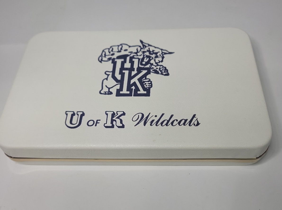 Case XX B6254 SS Blue Trapper 1996 UK Kentucky Wildcats NCAA Champions #202 USA