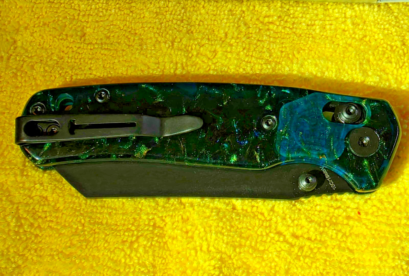 Bestechman BMK06R Cicada’s Wing B-Lock Knife Blue Teal Resin 10Cr15MoV