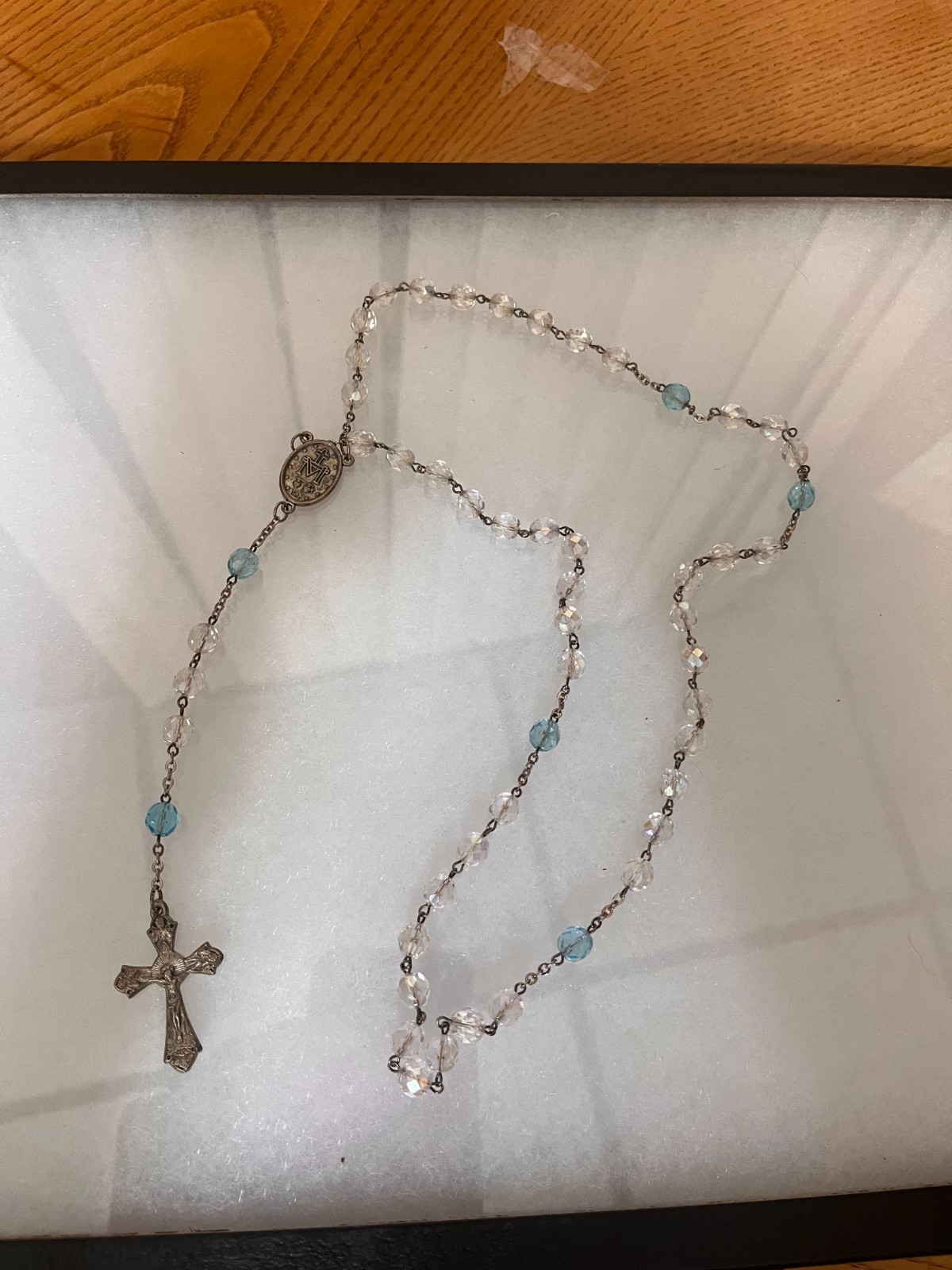 VINTAGE CLEAR AND LIGHT BLUE ROSARY SILVER TONE CRUCIFIX PRAYER BEADS READ INFO