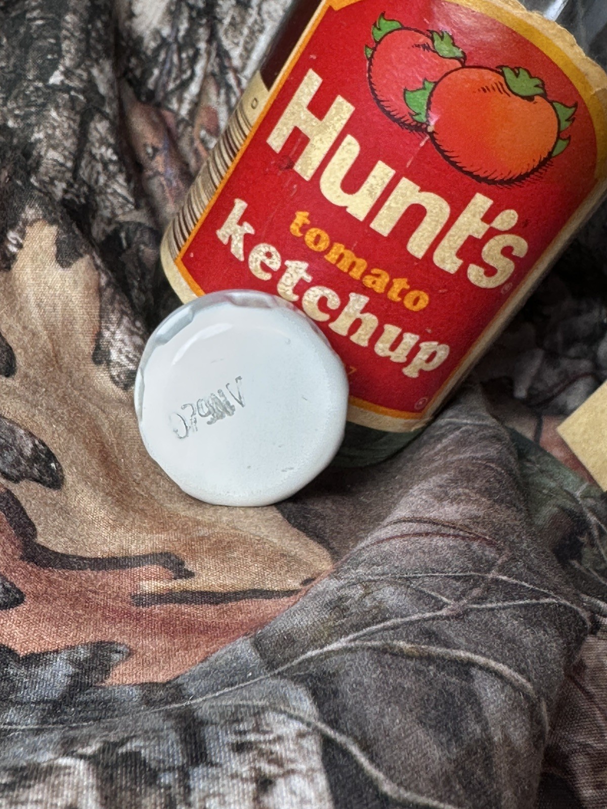 Vintage 14 oz Hunt’s Tomato Ketchup Bottle With Labels