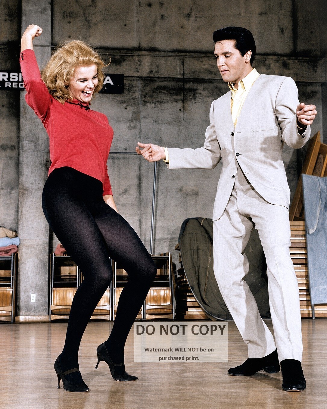 ELVIS PRESLEY & ANN-MARGRET IN “VIVA LAS VEGAS” – 8X10 PUBLICITY PHOTO (CP-206)