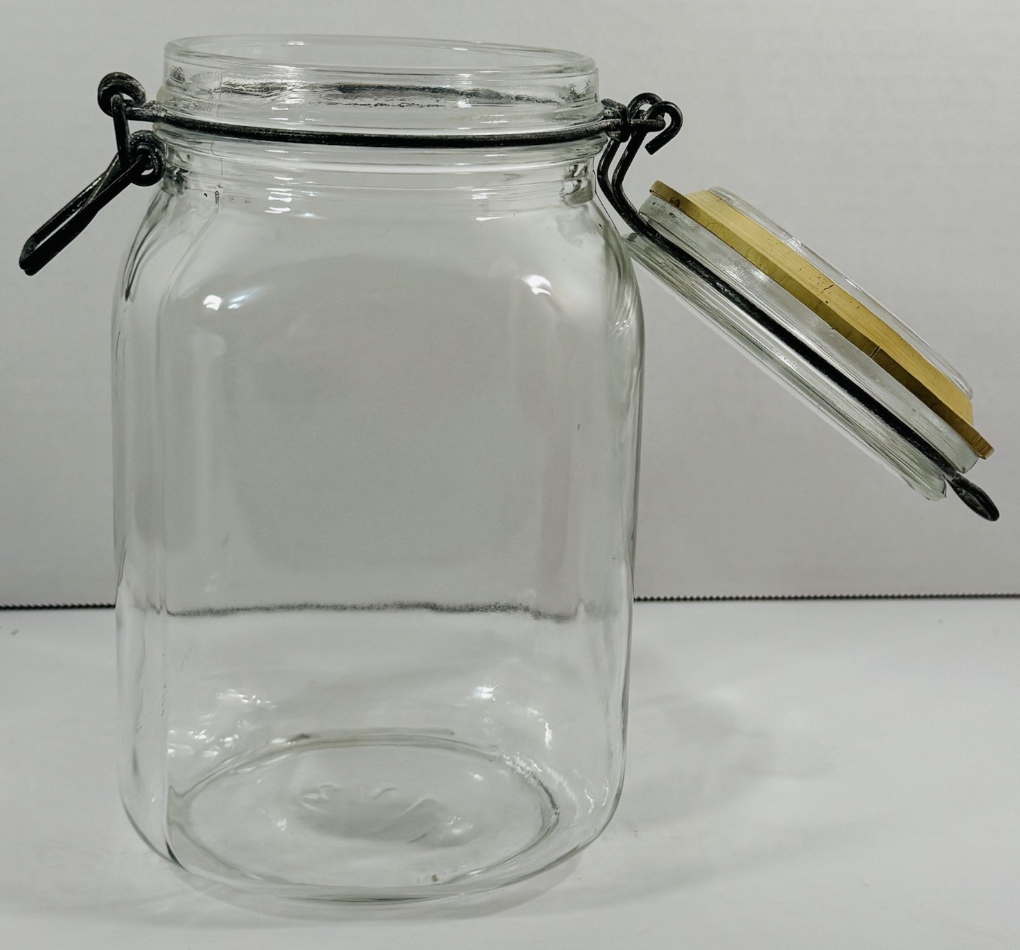 Vintage Canning Jar Metal Hinge Made In Italian 1 1/2 Liters