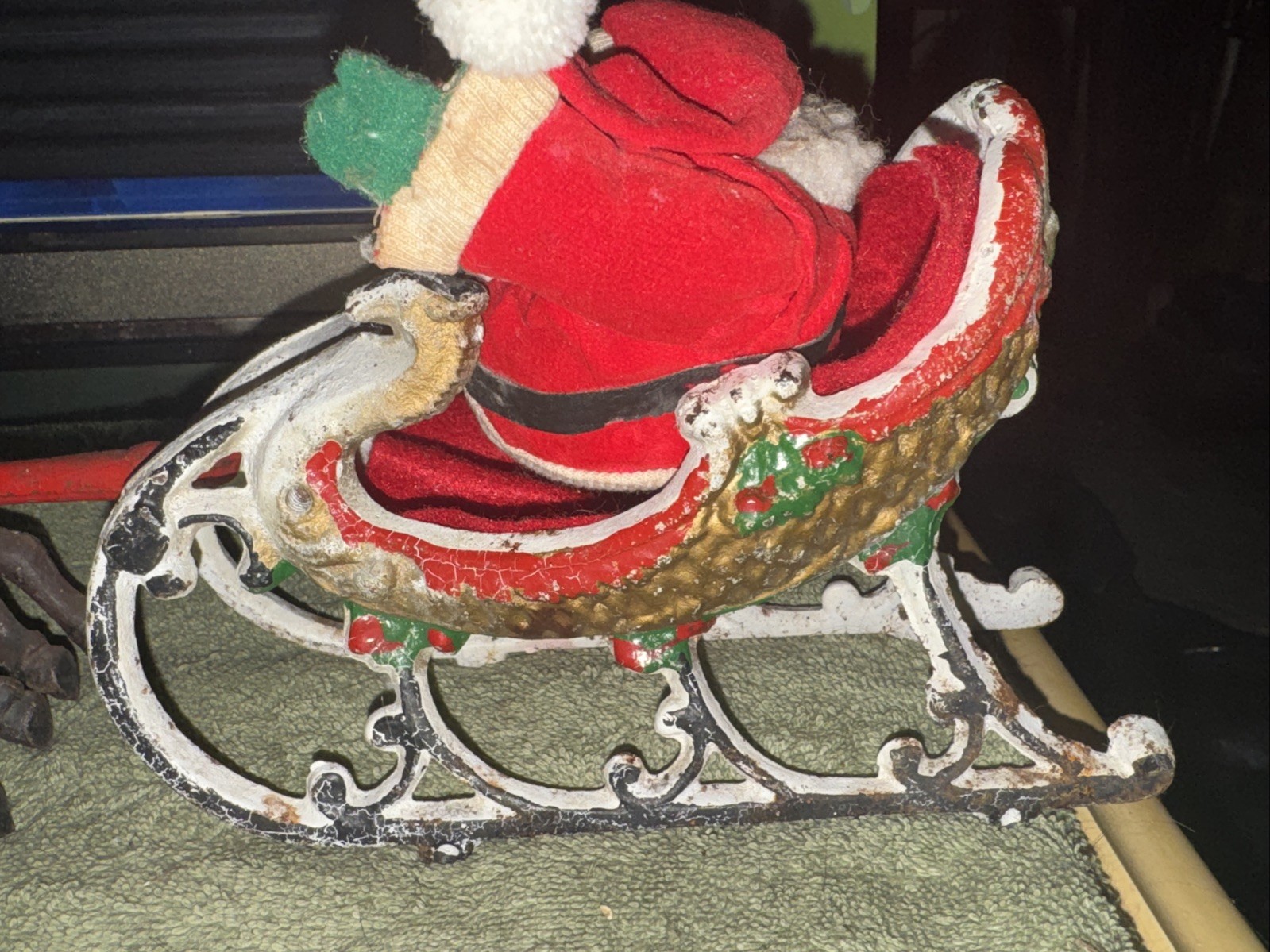 Vintage Rare 1930s Hubley Cast Iron Santa Sleigh With 7 Cast Iron Reindeer