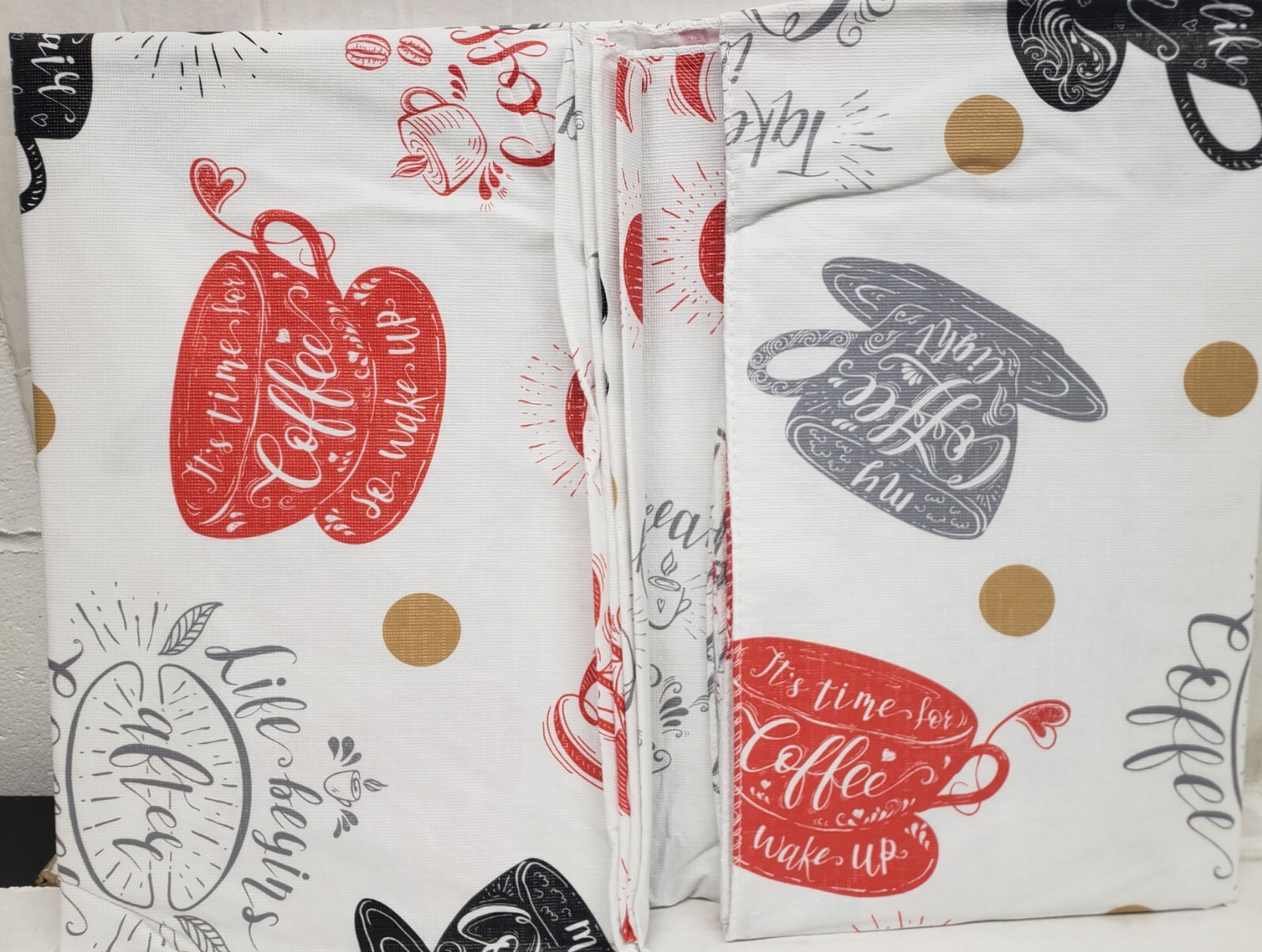 Peva Vinyl Tablecloth 52″ x 70″ Oblong (4-6 people) COFFEE CUPS WITH TEXT #2, BH