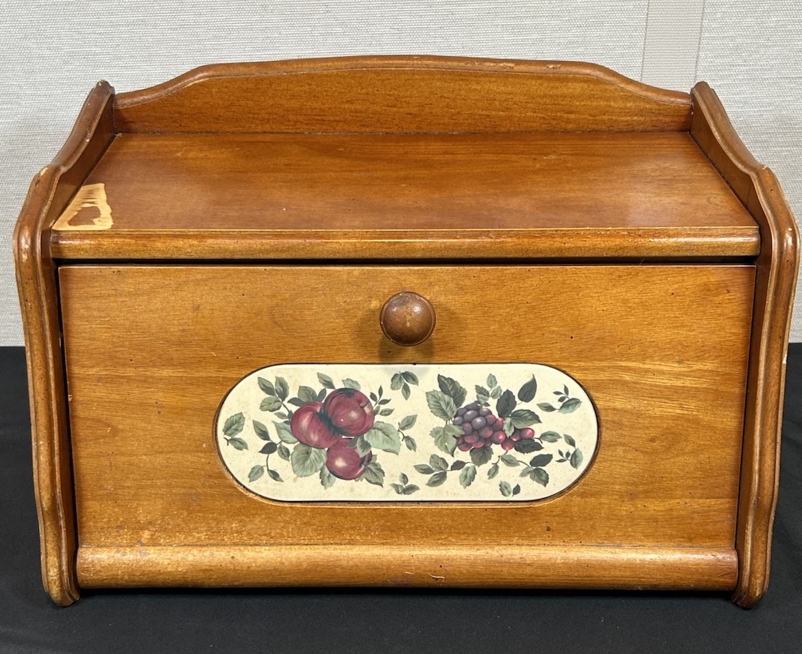 Vintage Pomerantz Wood Bread Box Cottagecore Kitchen Farmhouse Apple Grapes READ