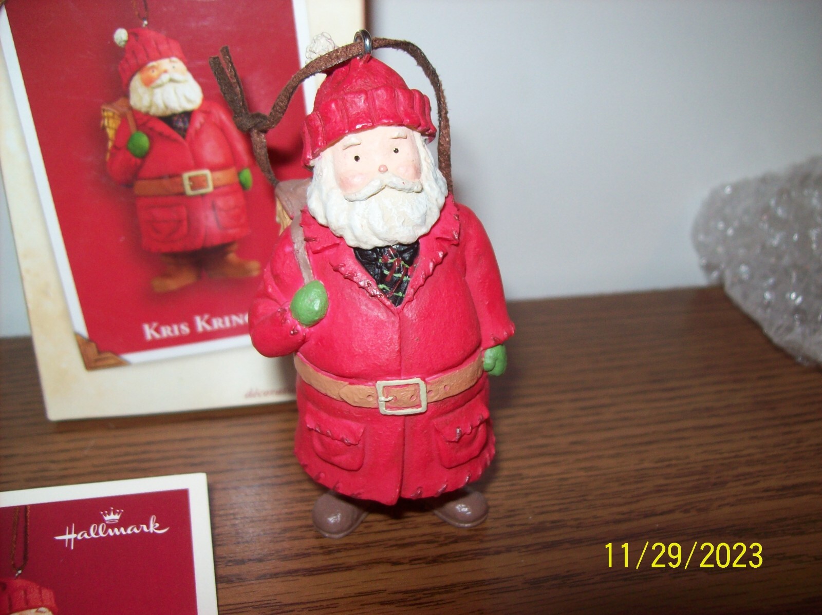 2003 HALLMARK ORNAMENT KRIS KRINGLE WITH BUBBLE WRAP AND BOX SANTA CLAUS