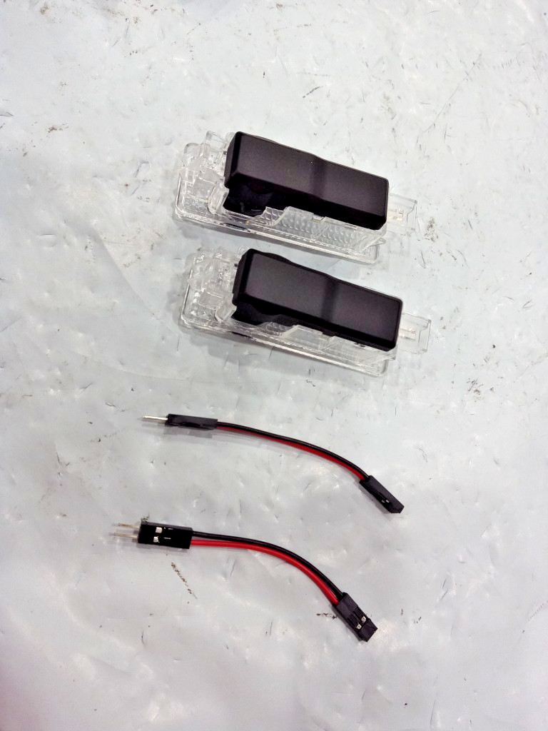 4pcs IIIM LED Welcome Puddle Light Projector Lamp Fits For B-M-W Car Door