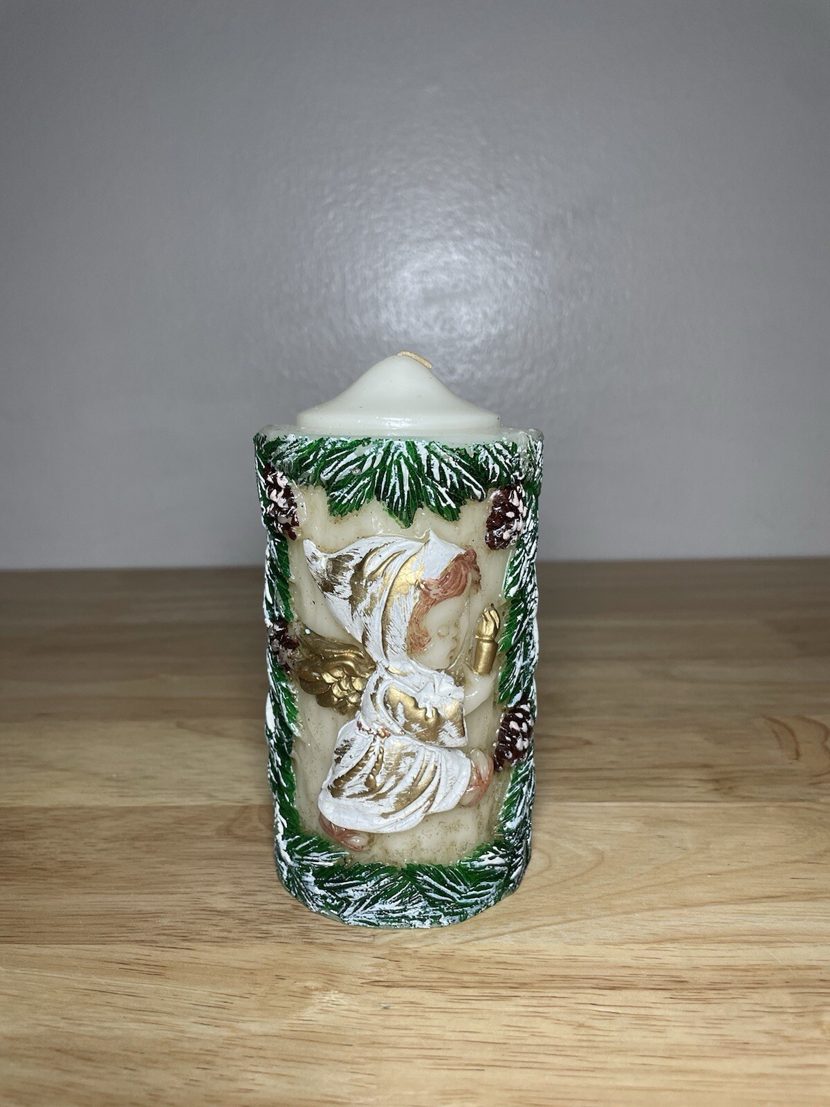 Vintage Christmas Candle Sculpted Carved 3-D Brand New Without Packaging 6” x 3”