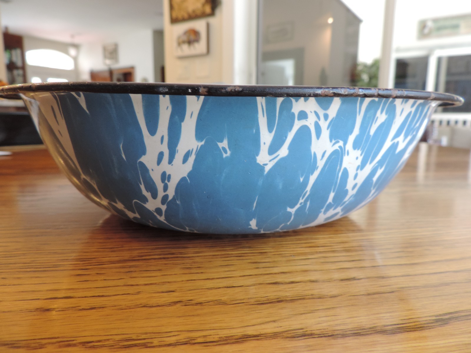 Vtg Blue & White Swirl Enamelware Round Wash Pan Basin Hang Hole
