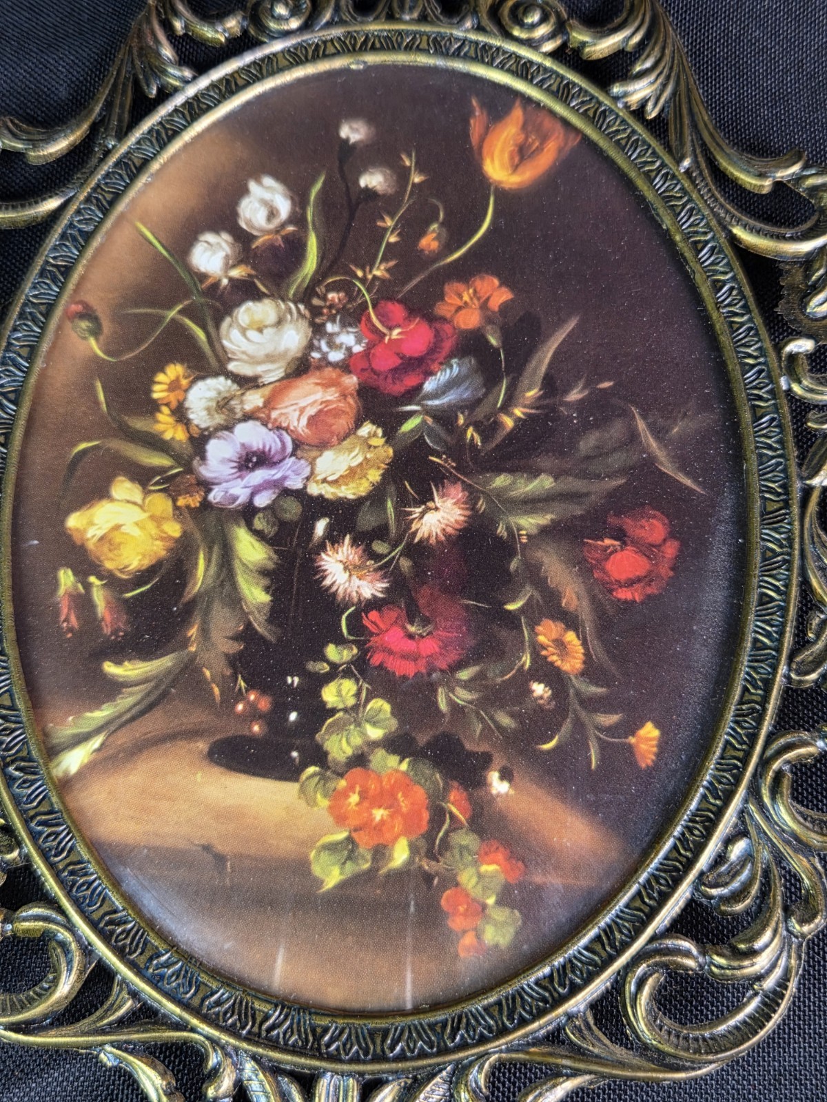 Vintage Set 2 Oval Ornate Brass Frames Floral Fabric Print 10″x7″ Made In Italy