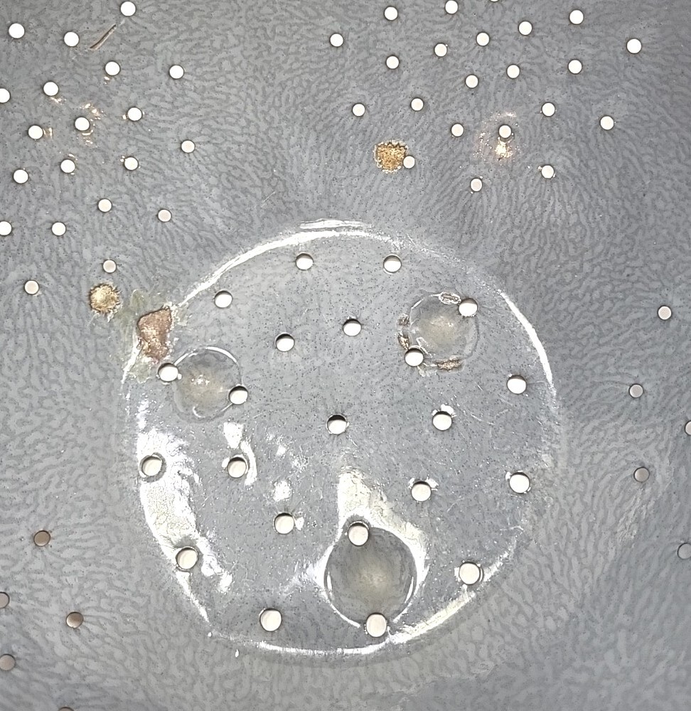 Vintage Enamelware – Granitware Gray Colander 11.125” Dia x 4.75″ Tall