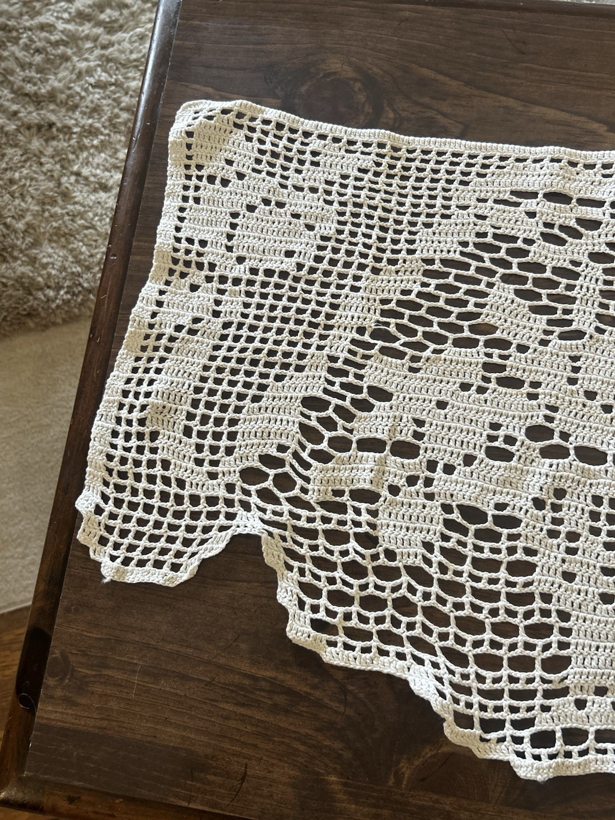 Vintage Hand Crocheted Filet Lace Dresser Scarf Table Runner Cross Angels 25×13