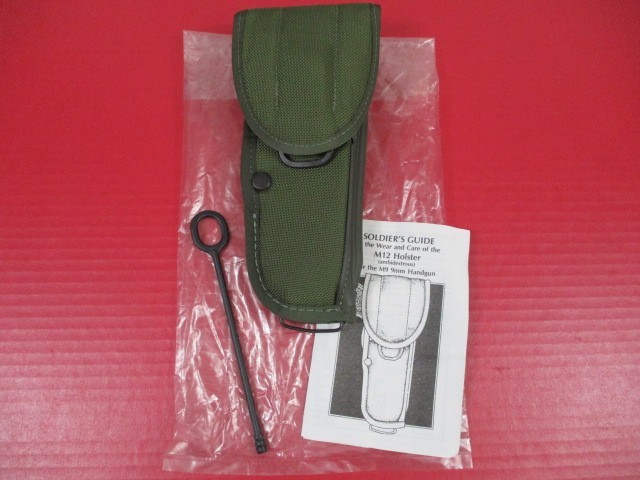 post-Vietnam US Army Bianchi M12 Nylon Holster – Beretta M9 or 92FS Pistol MINT