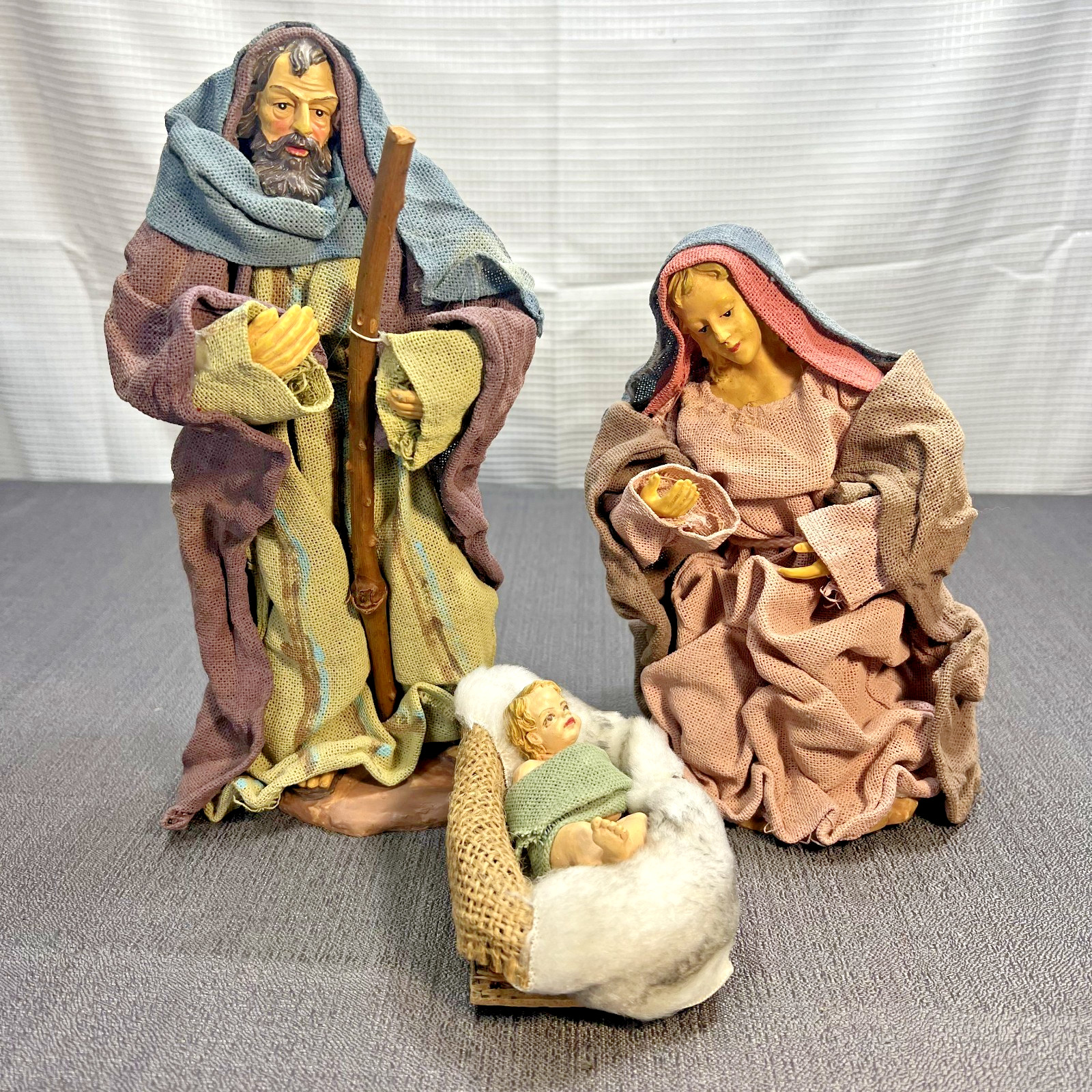 Vtg Nativity Fabric-Mache Clothtique type Mary Joseph Baby Jesus Holy Christmas