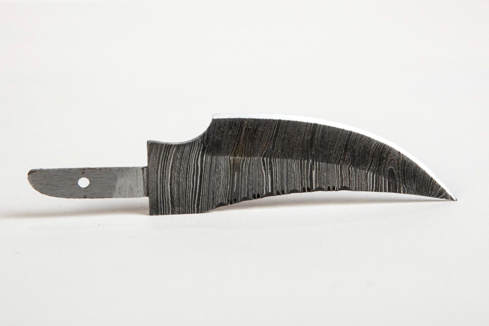 266 Layer Damascus Bowie Hunter 6″ OA Knife Blank, Brass Guard + Leather Sheath