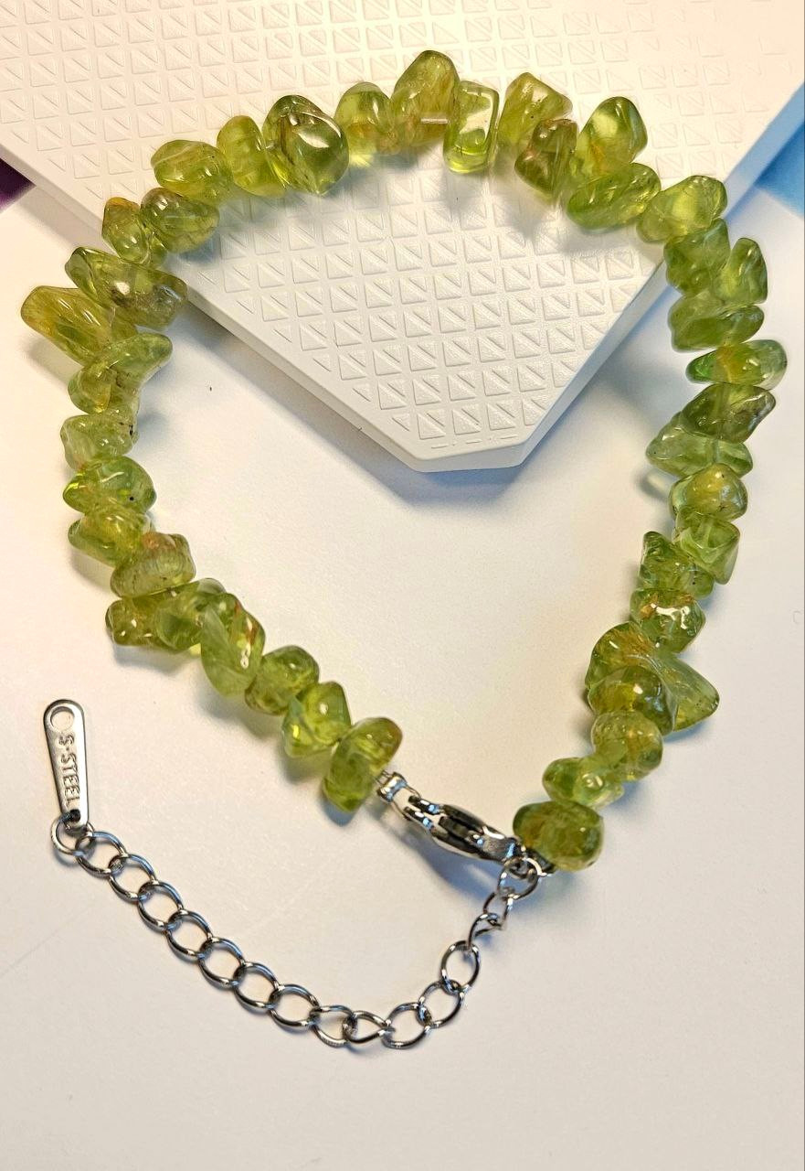High Quality – Natural Rounded Peridot Olivine Chip Beads Bracelet – Great Gifts