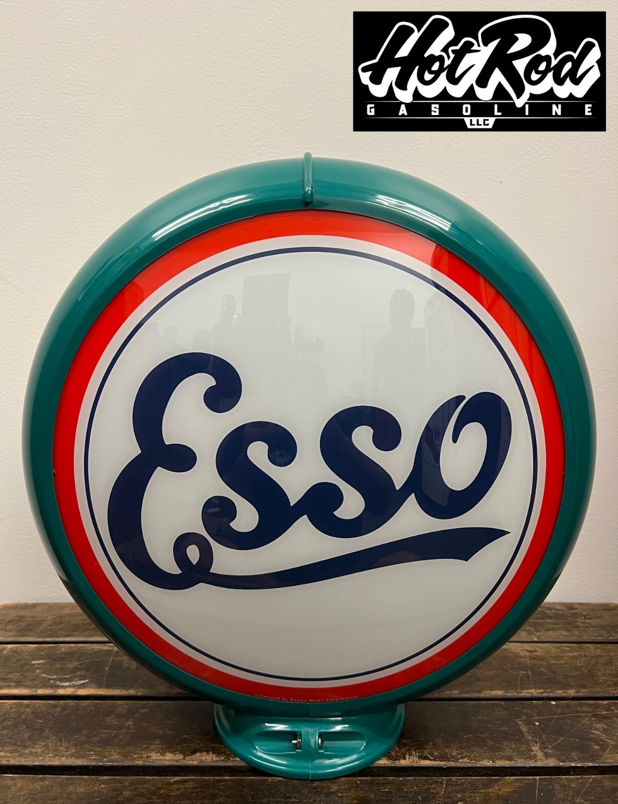 ESSO Script Reproduction 13.5″ Gas Pump Globe – (Green Body)