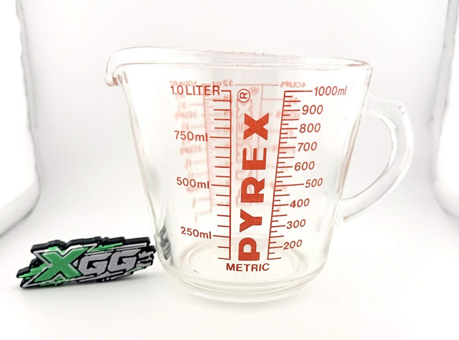 Vintage PYREX 4-Cup D Handle 532 Glass Measuring Cup 1-Quart USA Red Letters