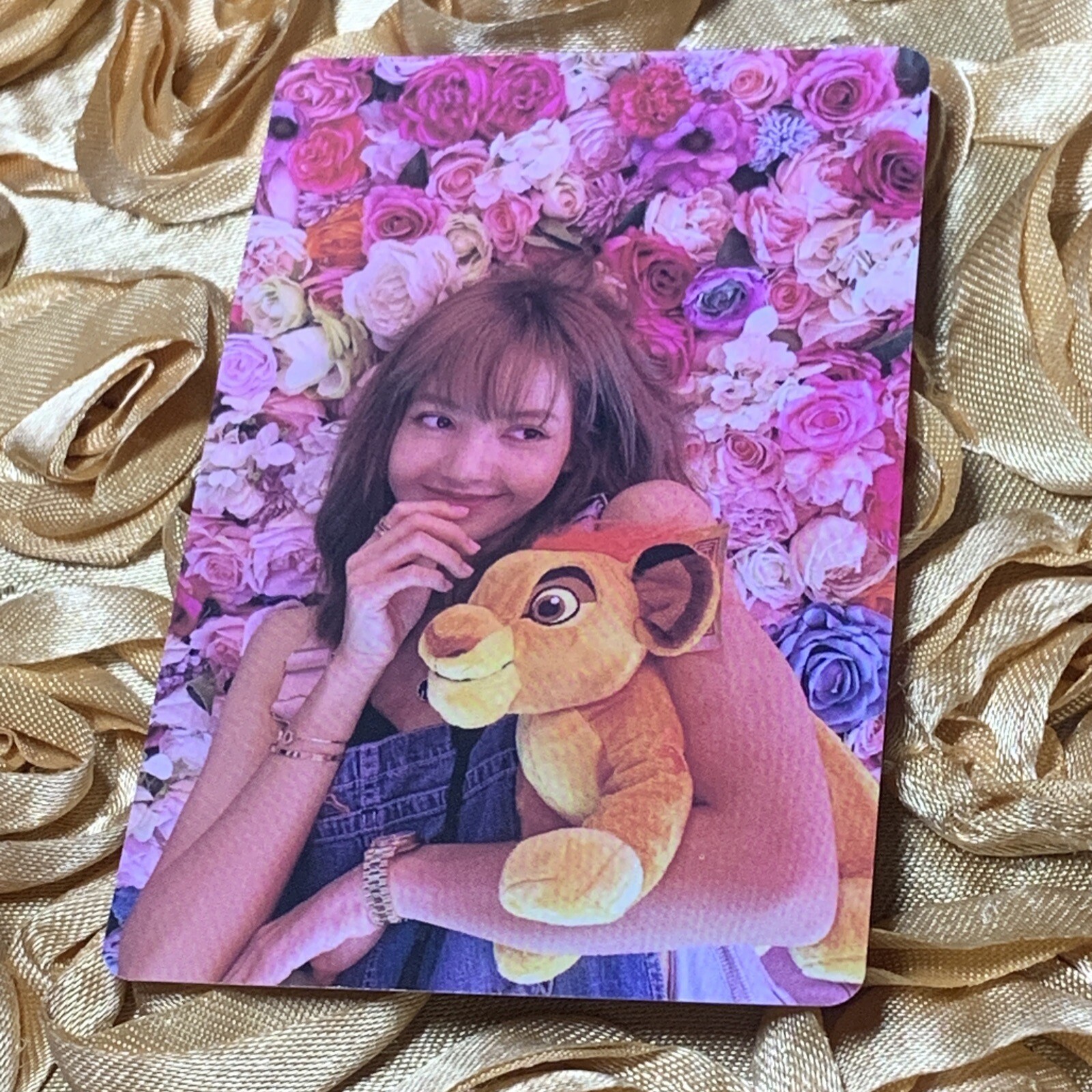 Lisa Blackpink Personal Photo And Daily Life Photo Edition Photocard Lion