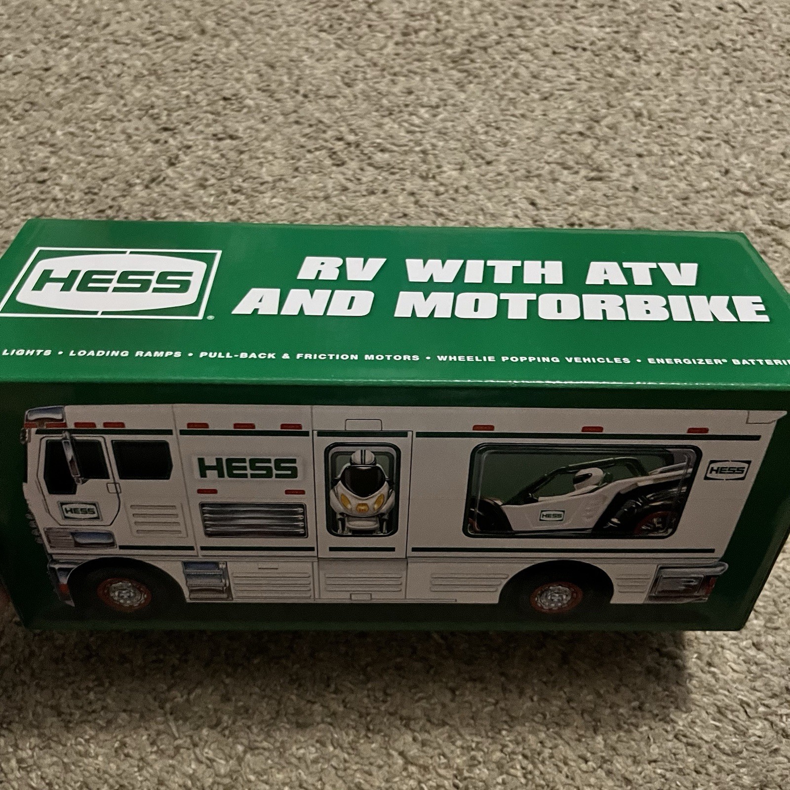 Hess 2018 Toy Truck – RV with ATV and Motorbike Lights Loading Ramp New