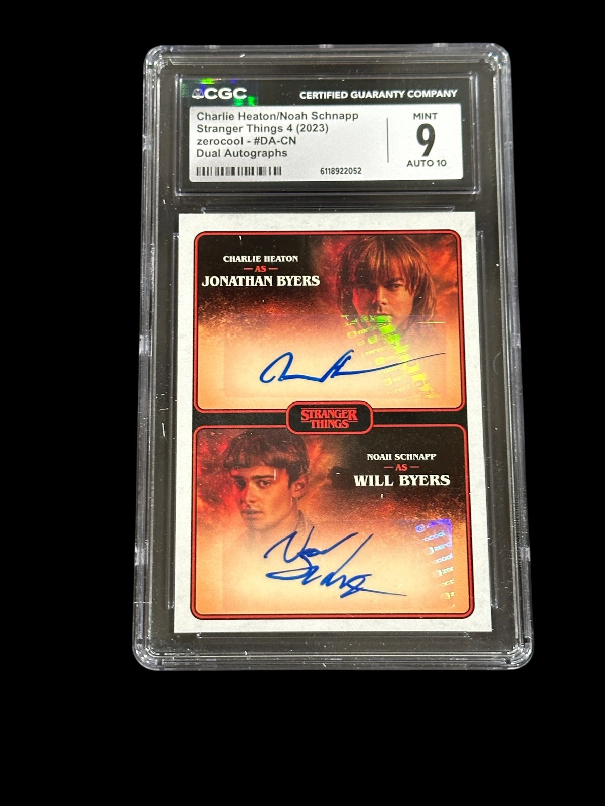 Charlie Heaton Noah Schnapp Stranger Things 4 Dual Signed Autograph Card CGC 9