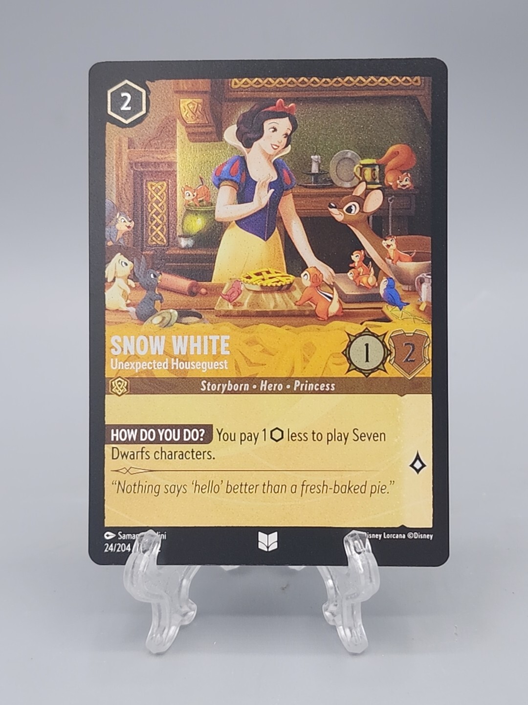 FOIL Snow White, Unexpected Houseguest 24/204 Disney Lorcana TCG