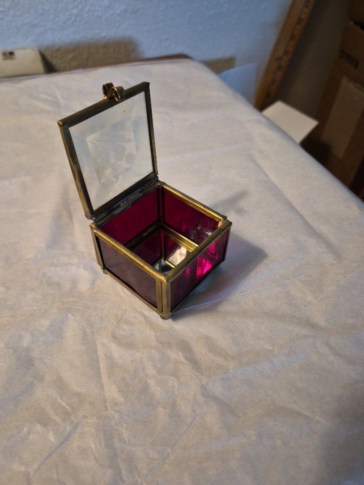 Beautiful Glam Brass And Beveled Glass Hinged Cube Trinket Box 2” x 2”