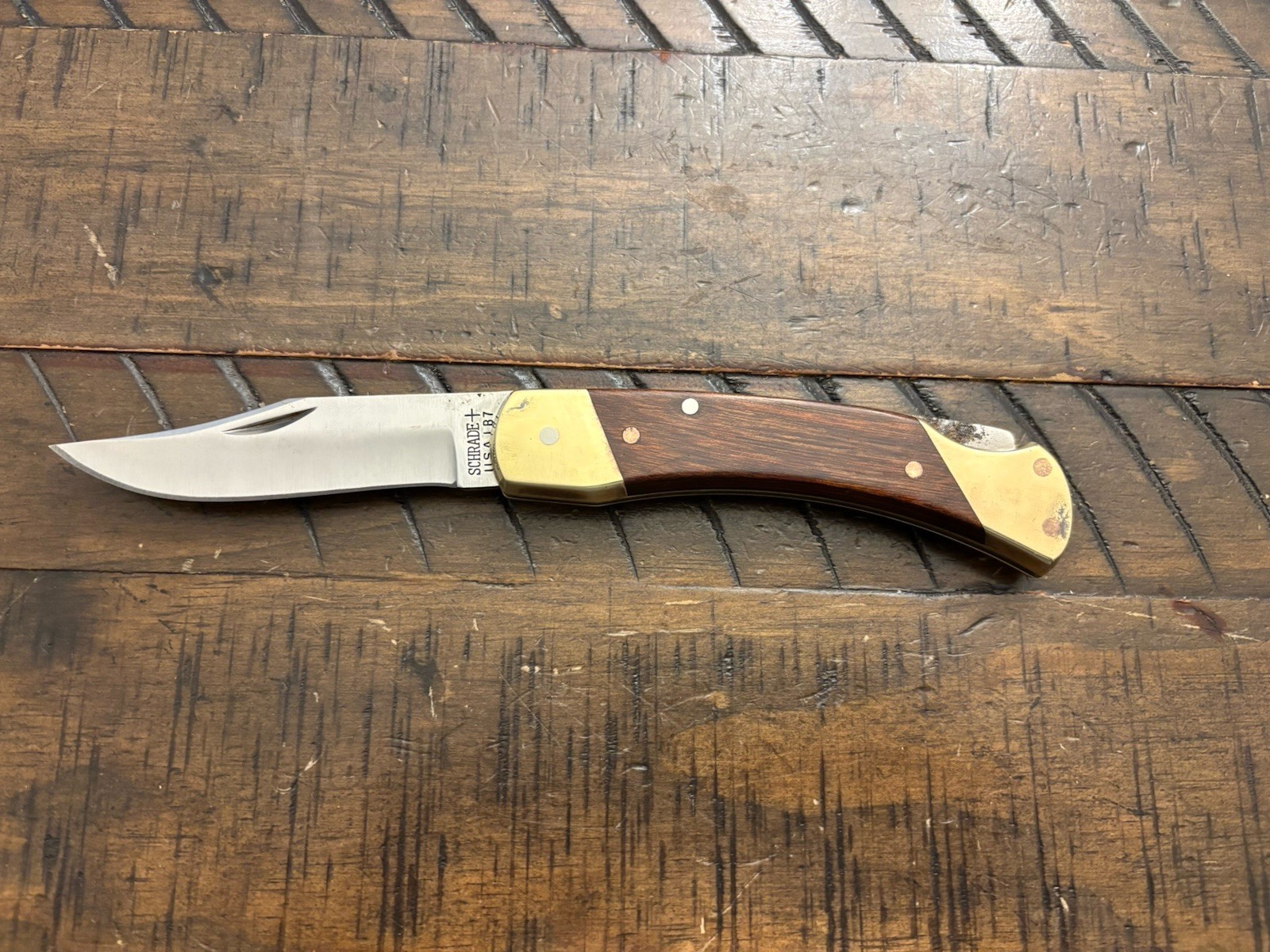 SCHRADE FOLDING HUNTER KNIFE WOOD HANDLES LB7 USA U64207