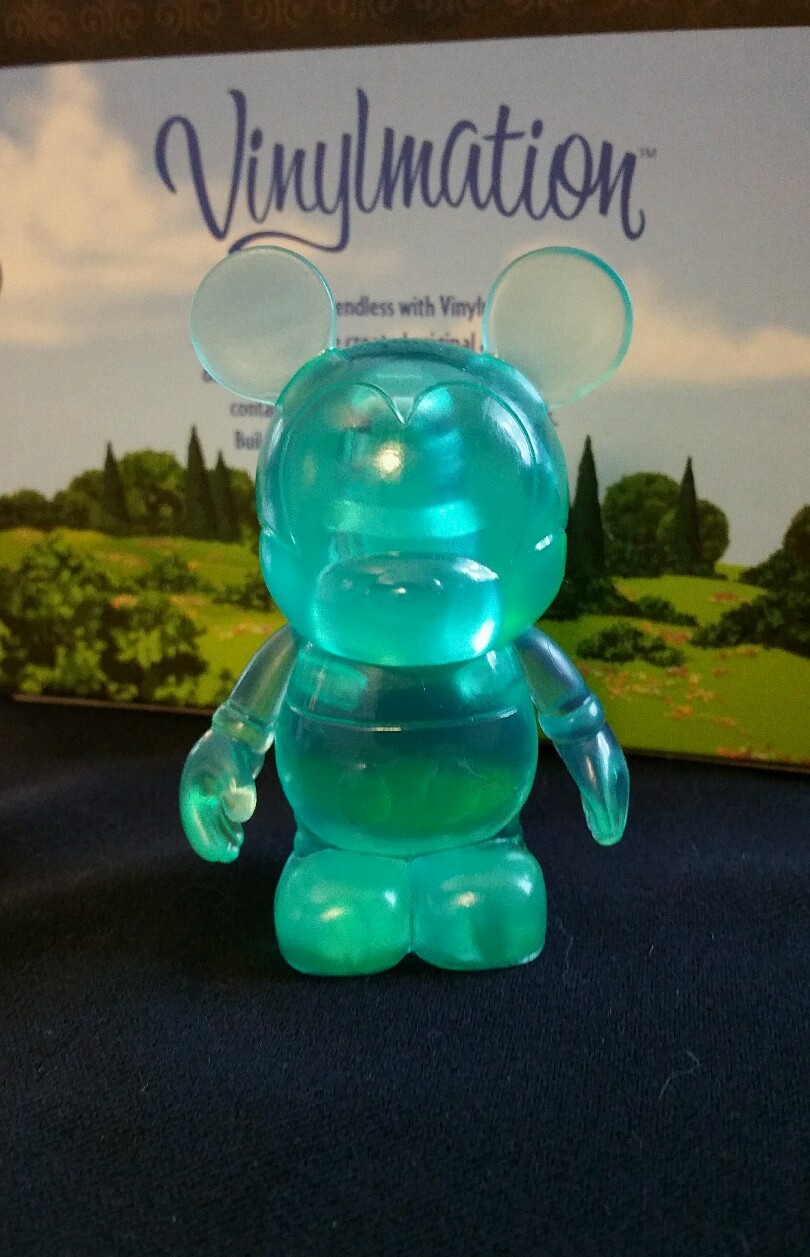 DISNEY VINYLMATION Park 3″ Set 1 of Clear Light Green Blue Aqua Teal