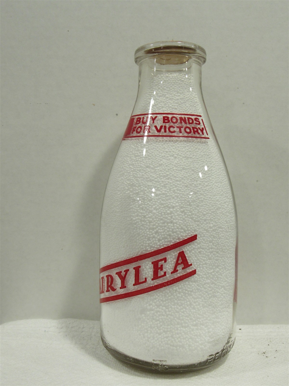 SRPQ Milk Bottle Dairylea Dairy Syracuse NY ONONDAGA COUNTY 1944 WW2 War Slogan