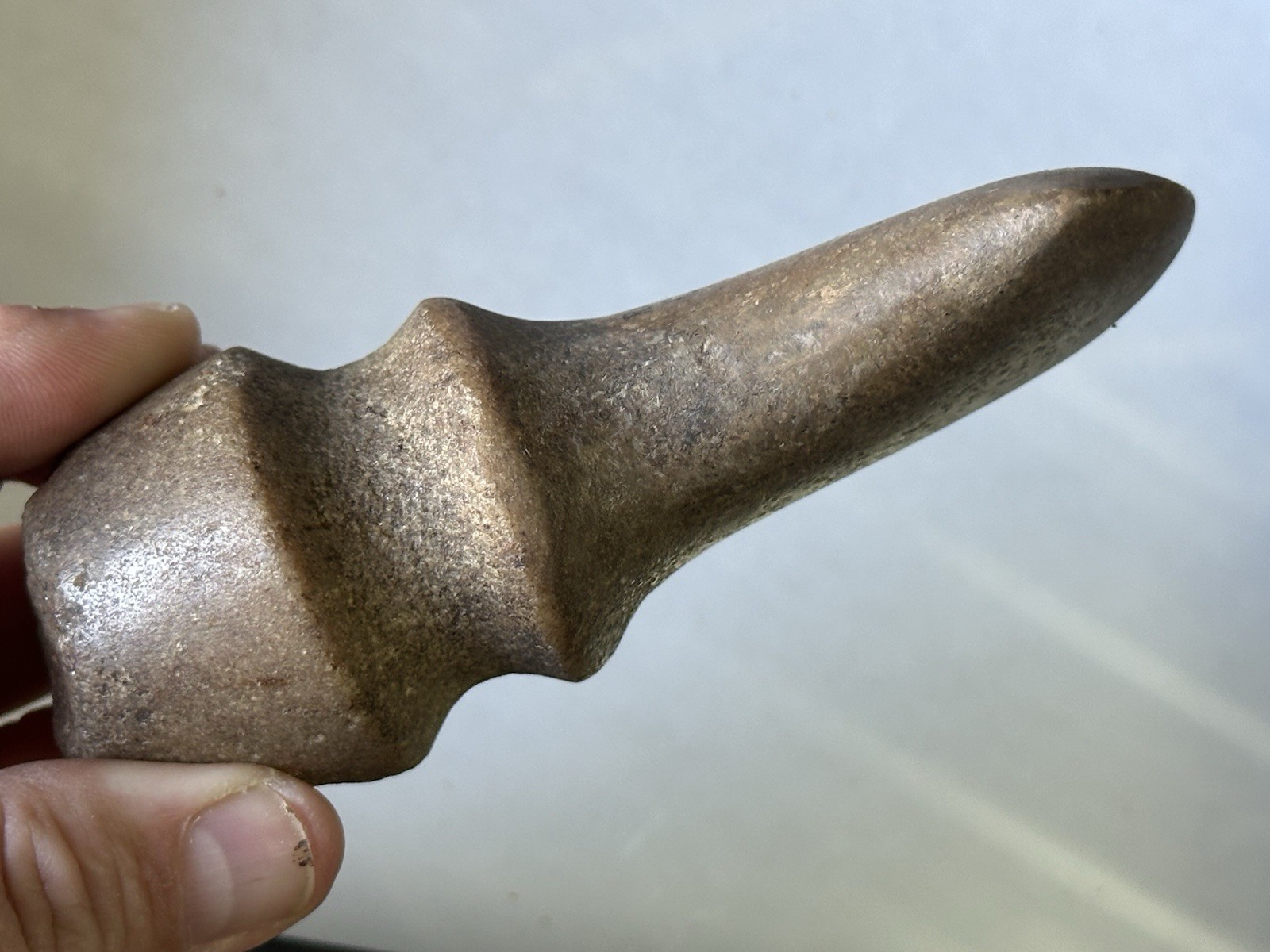 RARE OHIO QUARTZ RAISED RIDGE TROPHY AXE FOUND IN RICHLAND CO. OHIO, BARBED AX