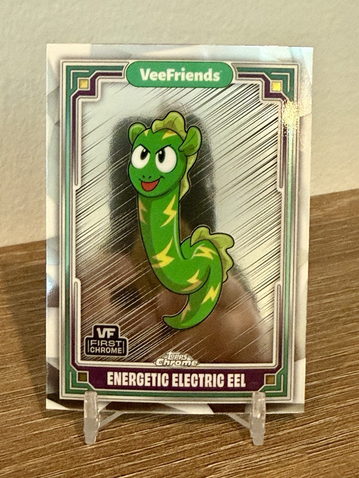 2025 Topps Chrome VeeFriends #84 Energetic Electric Eel