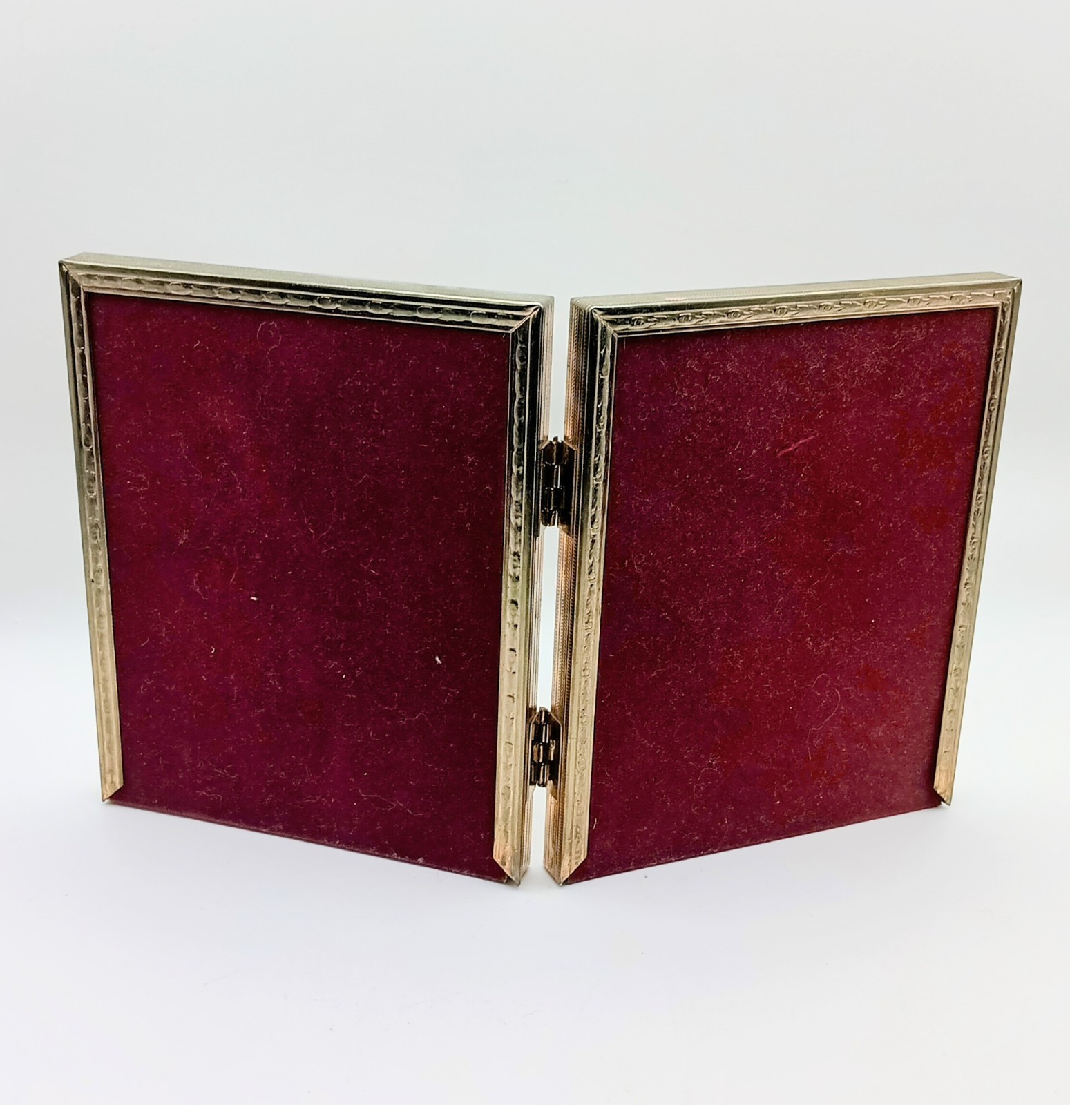 Vintage Decorel Gold Tone Hinged Double 4×5 Picture Frame Velvet Like Back