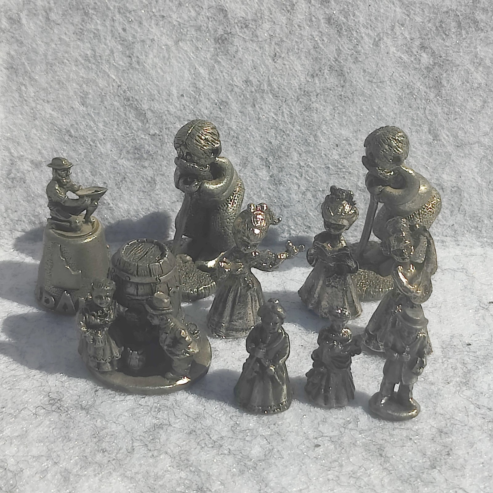 Lot of 11 Mini Miniature Pewter People Figures Figurines & Thimbles Golf Violin