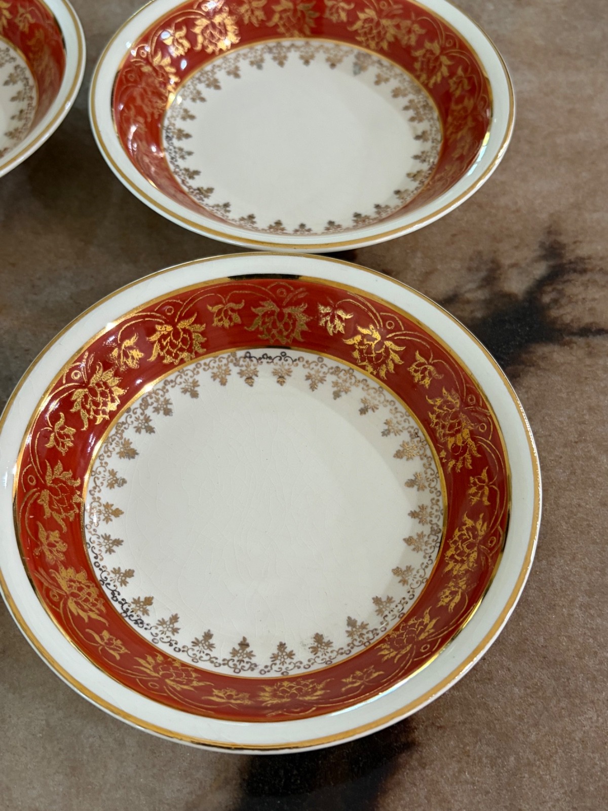 Vtg Universal Cambridge Camwood Ivory Gold 22 KT Filigree Rust Fruit Bowls 5.25
