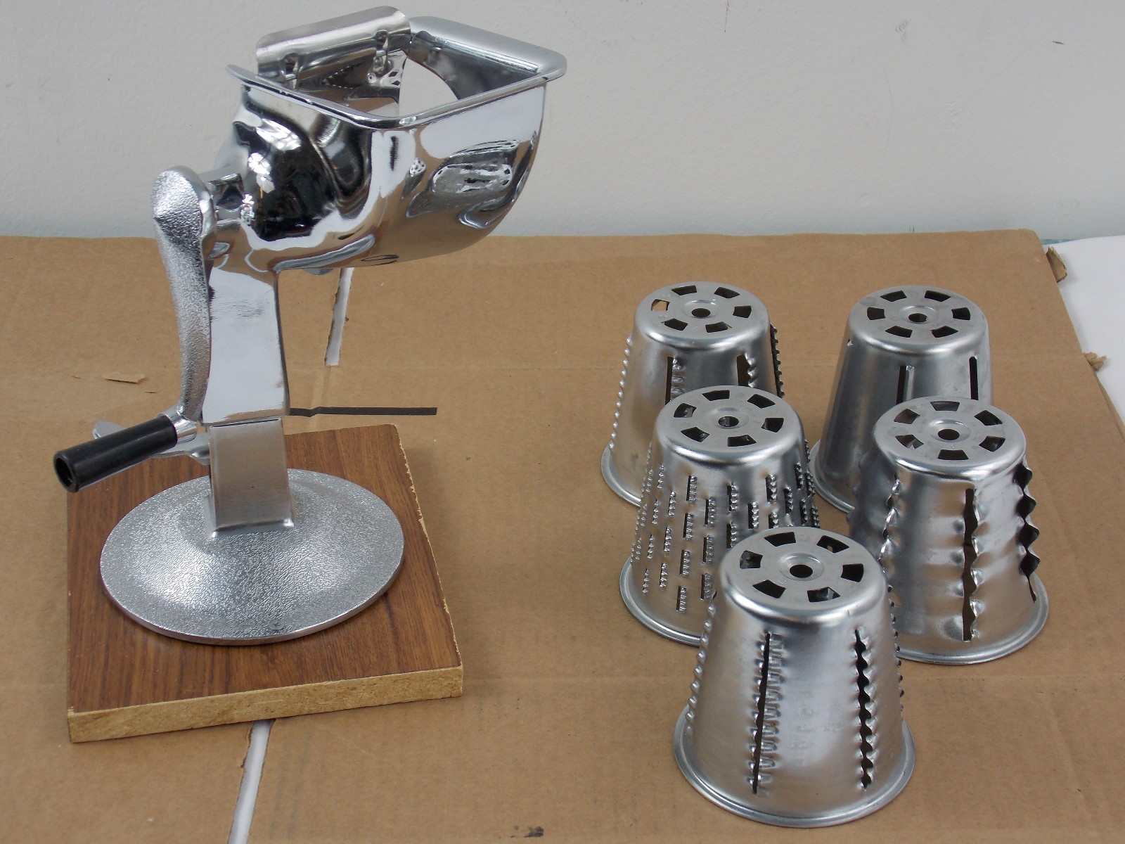 Deluxe Food And Vegetable Cutter MADE IN USA base has been modified