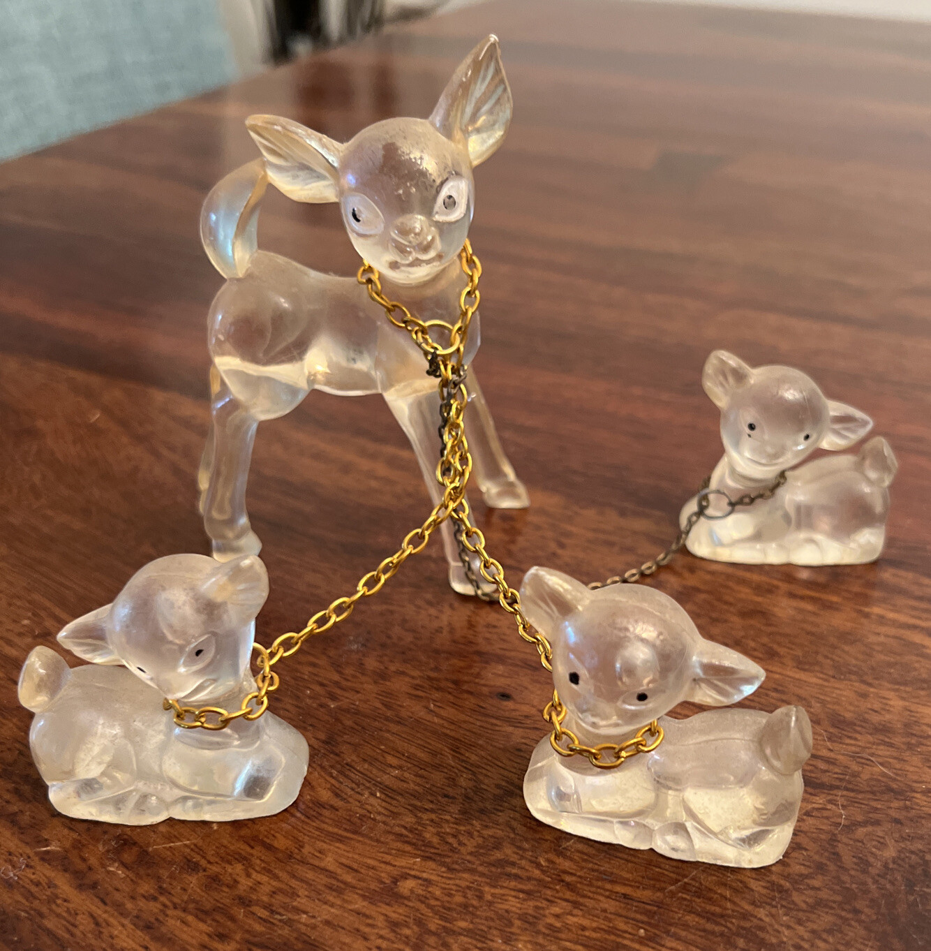 1960’S LUCITE DOE AND FAWNS DEER FIGURINES. MADE IN HONG KONG