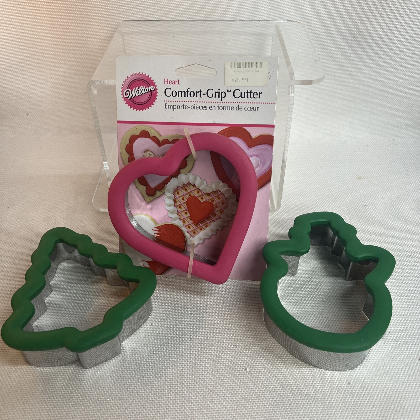 WILTON Comfort Grip Cookie Cutters Holiday Christmas Tree Snowman Heart Scandi