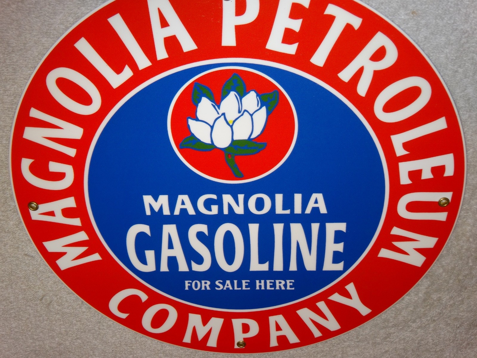 VINTAGE MOBIL MAGNOLIA PETROLEUM CO 11 3/4″ PORCELAIN METAL GASOLINE & OIL SIGN