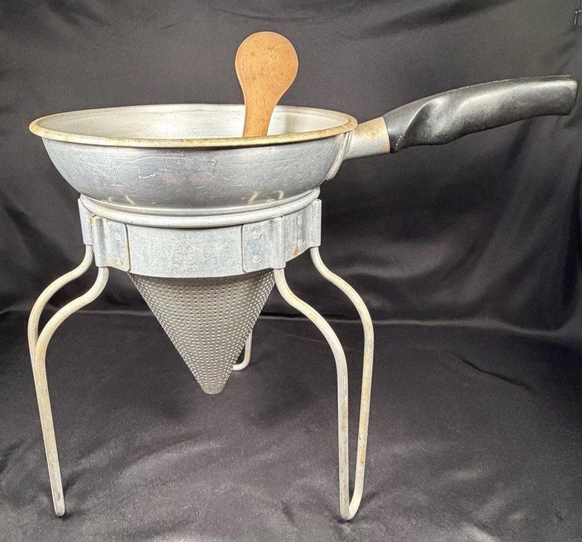 VTG No8 Aluminum Wear-Ever Sieve Cone Strainer Wood Pestle w/ Stand Canning 3 Pc