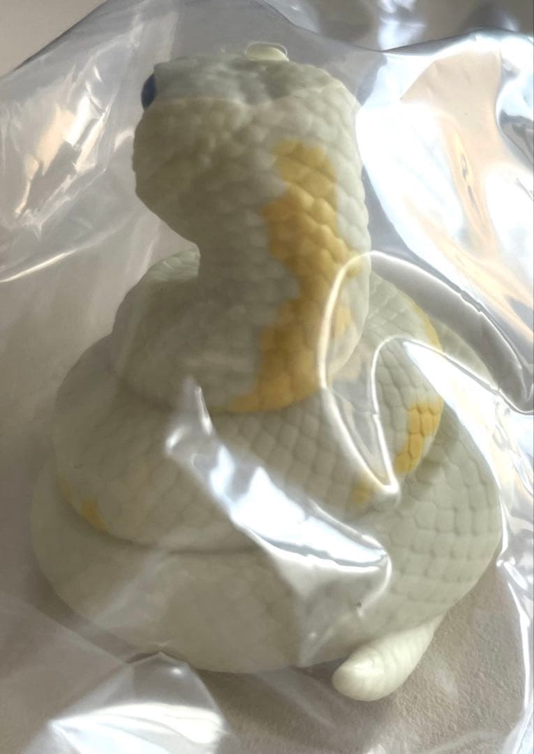 Bandai Tenori Friends Ball Python Figure White Yello Toy Only