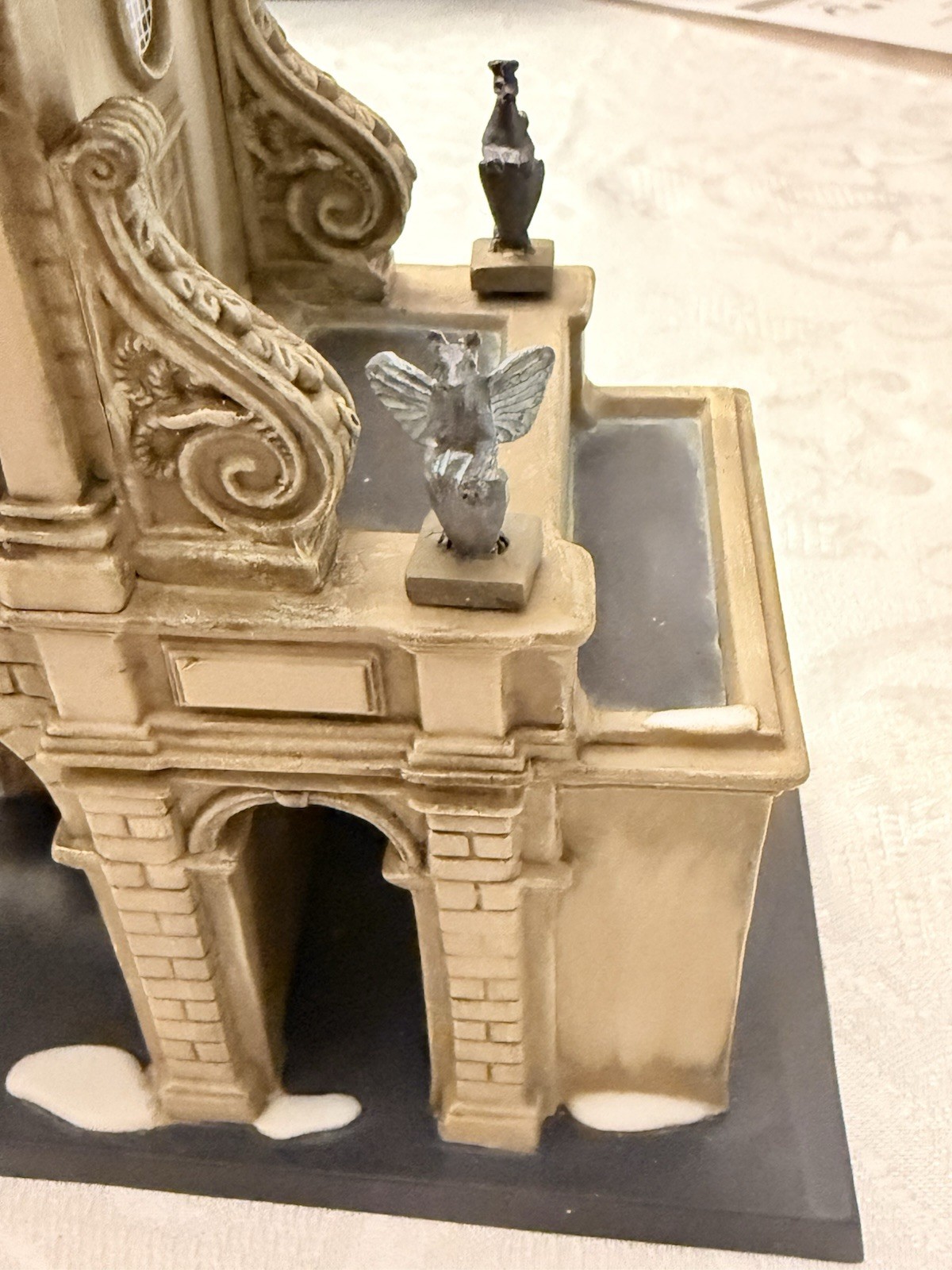 DEPT 56 THE DICKENS VILLAGE HISTORICAL LANDMARK SERIES TEMPLE BAR 2002 RETIRED