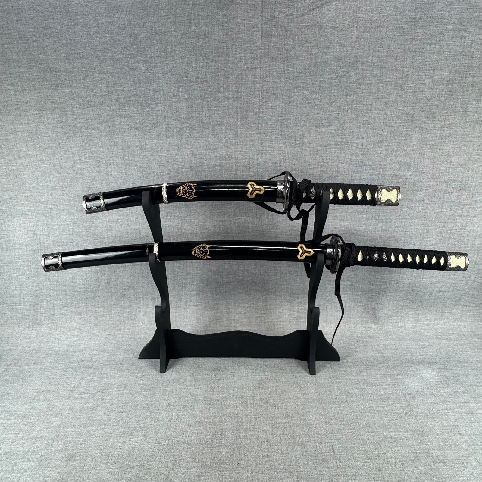 Munetoshi Double Katana Sword Set 30 & 20.5 Inch Black Samurai Display Stand