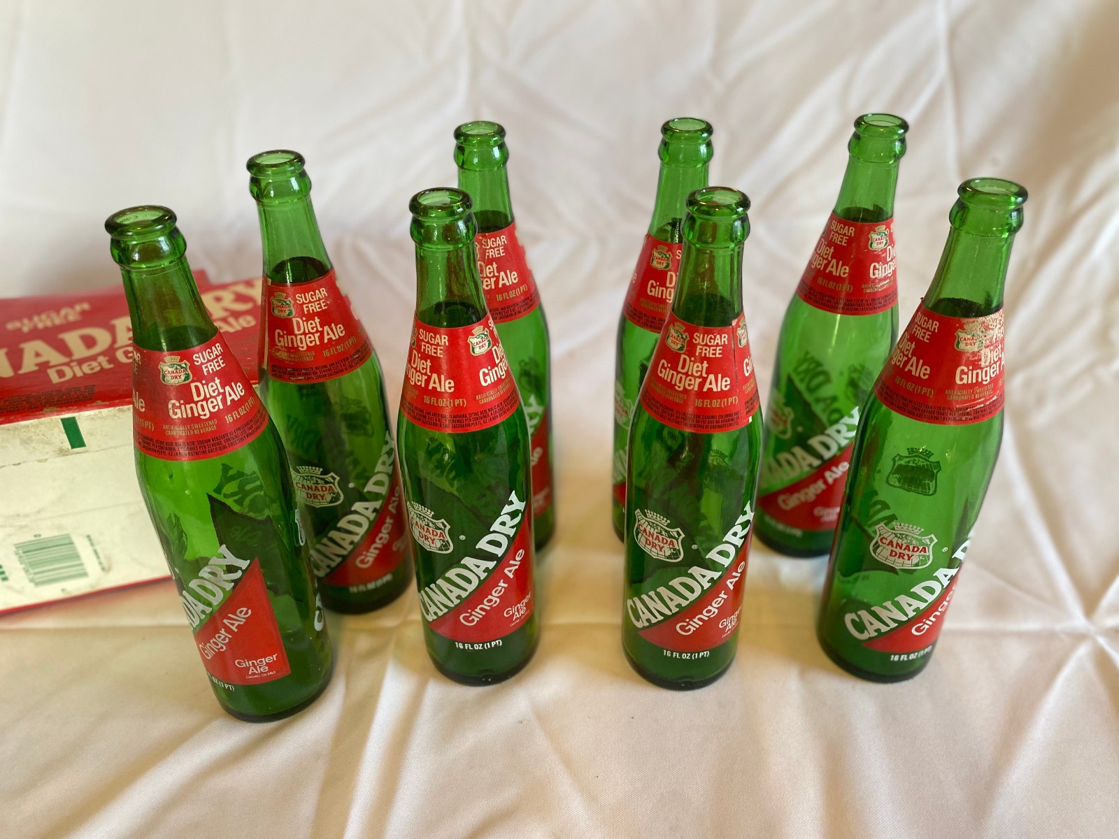 8 Vintage Soda Bottles Canada Dry Ginger Ale Diet- 16 FL. OZ. 11″