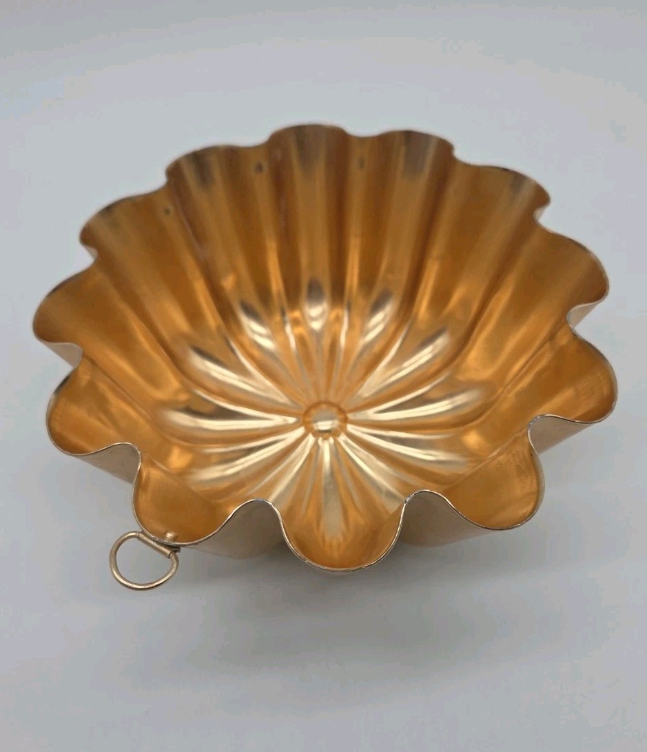 Copper Tone Aluminum Mold Round Fluted 3 ½ Cups Jell-O Cake Starburst Vtg Gold