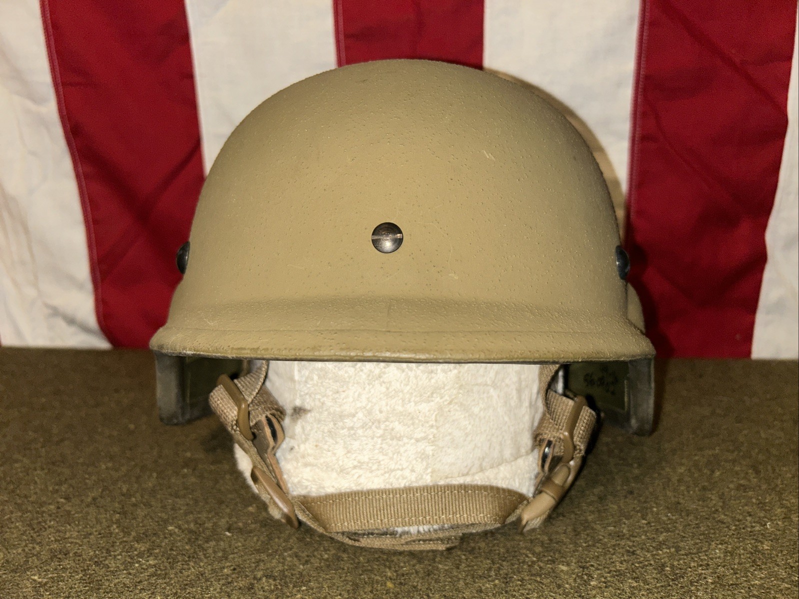 GENUINE USMC LEVEL IIIA LIGHTWEIGHT MARINE CORPS COMBAT HELMET LRG BEAUTIFUL!!