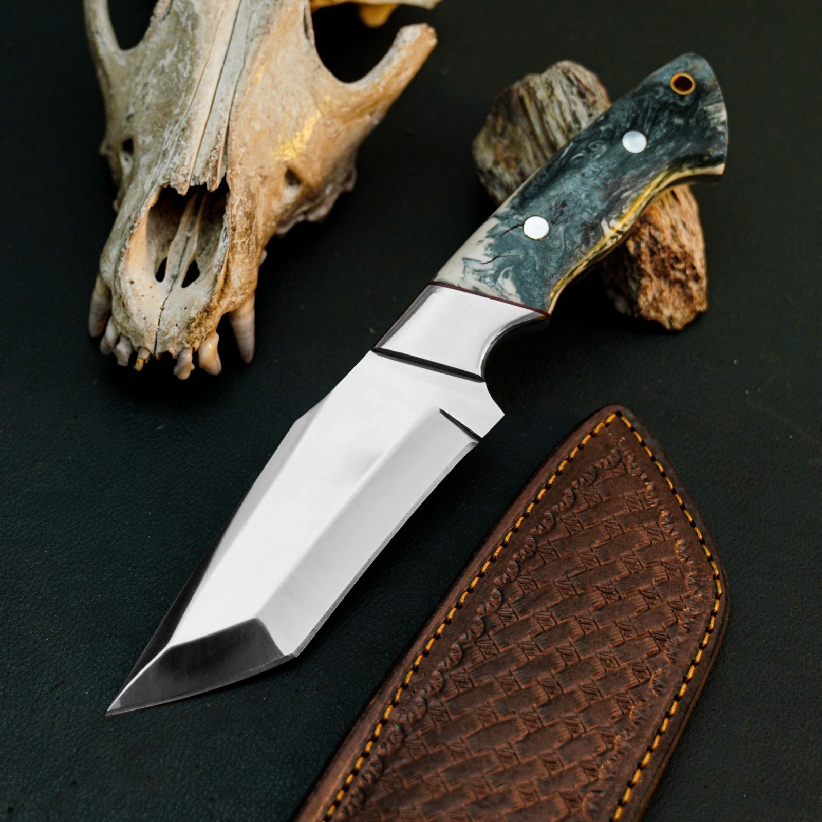9.0″ Tanto EDC Camp Knife D2 Blade Resin Handle Full Tang Handmade + Sheath