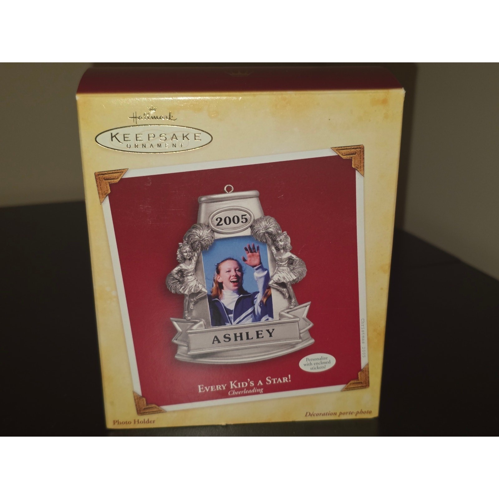 Hallmark Keepsake 2005 Every Kids a Star Cheerleading Photo Ornament QXG4785