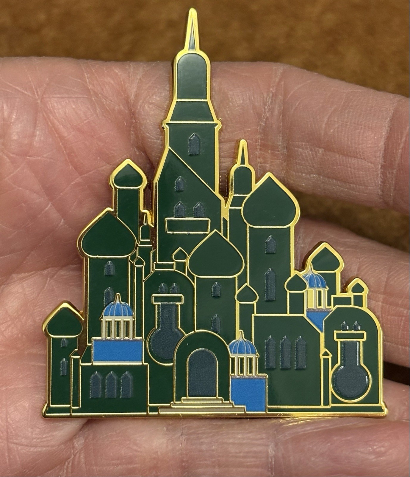 Wicked For Good PALM Green Castle Mystery Pin LE 300